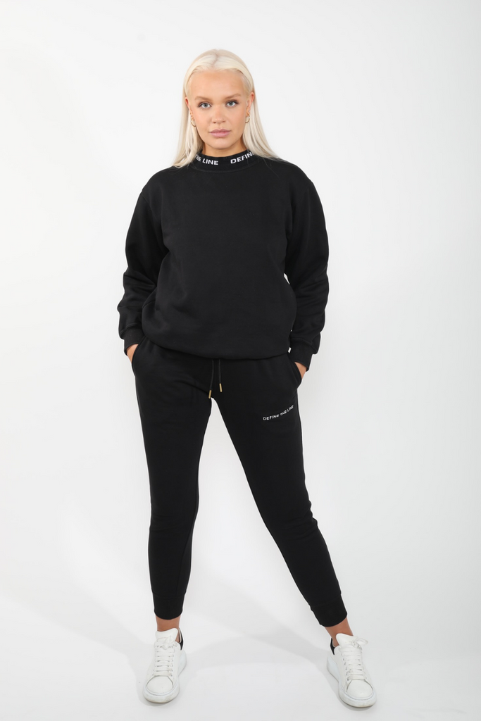 BLACK LOGO NECK SWEATER - DTL Sport